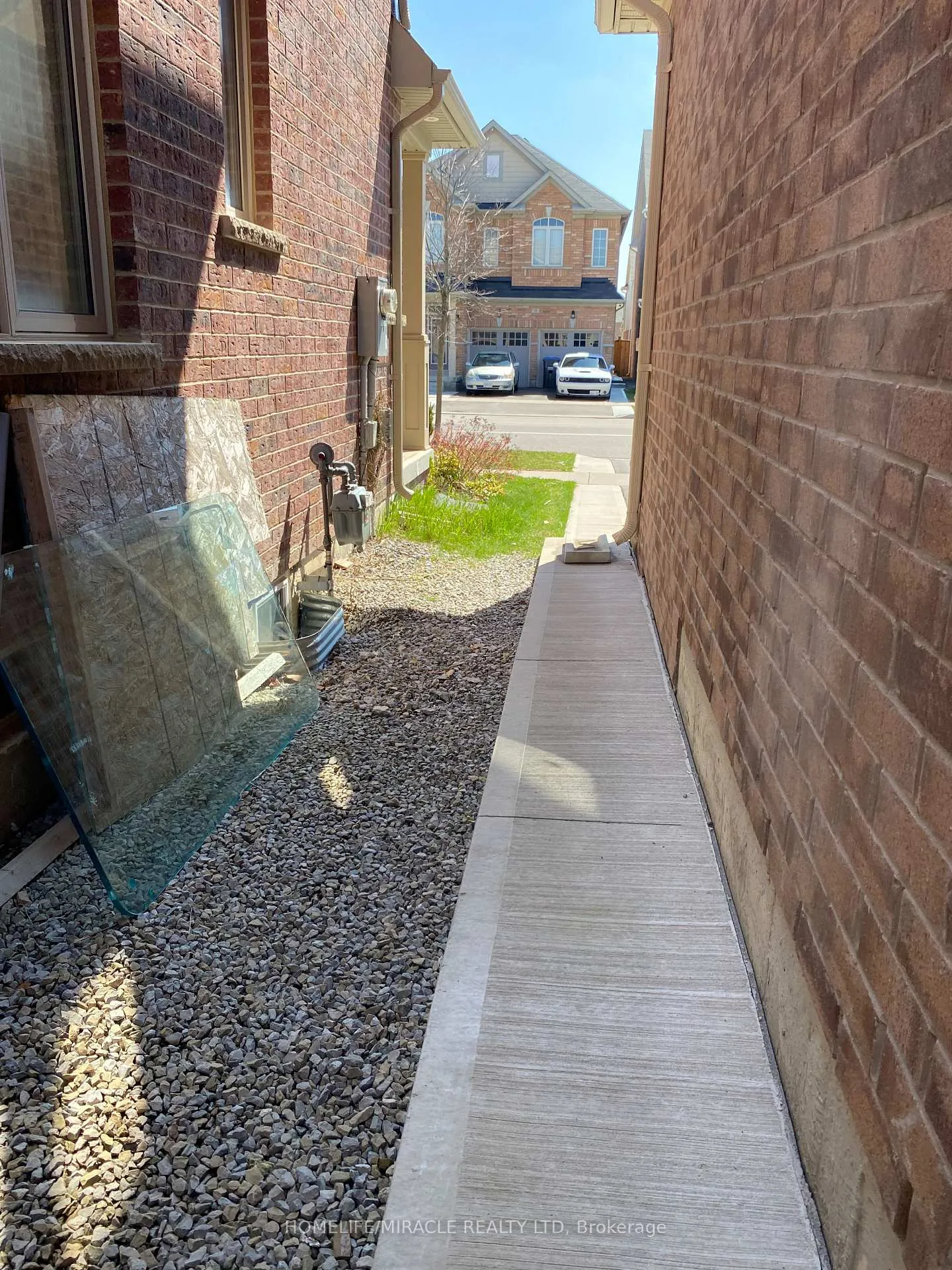 Photo 6 of Unit Bsmt, 42 Kilkarrin Road, Brampton, Northwest Brampton — HOMEH