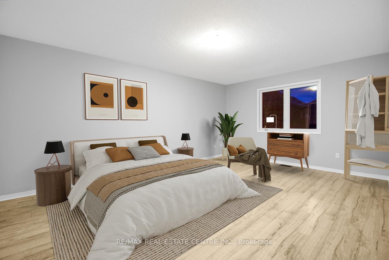 Photo 6 of 112 Commodore Drive, Brampton, Credit Valley — HOMEH