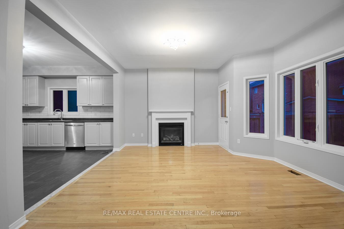 Photo 15 of 112 Commodore Drive, Brampton, Credit Valley — HOMEH