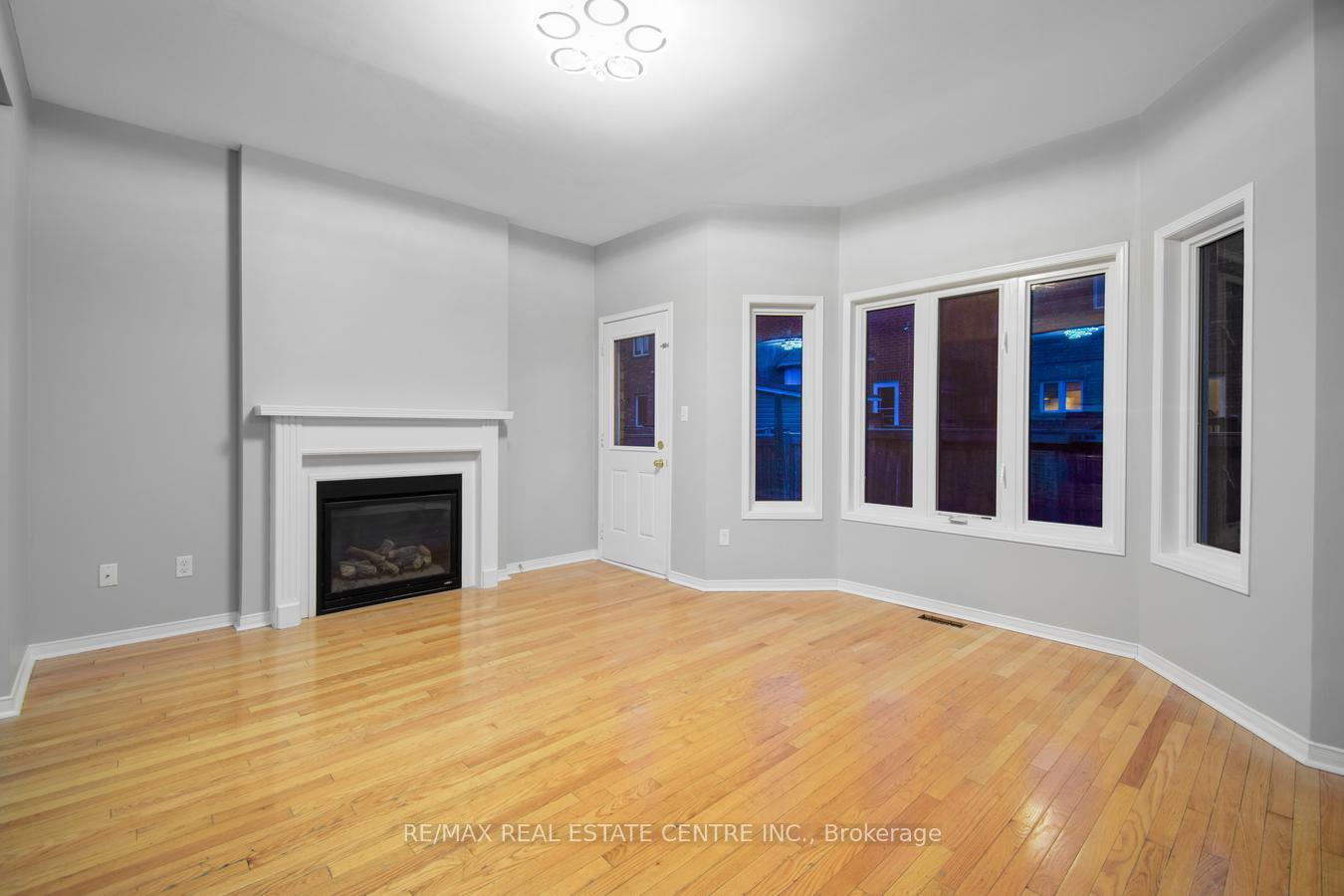 Photo 16 of 112 Commodore Drive, Brampton, Credit Valley — HOMEH