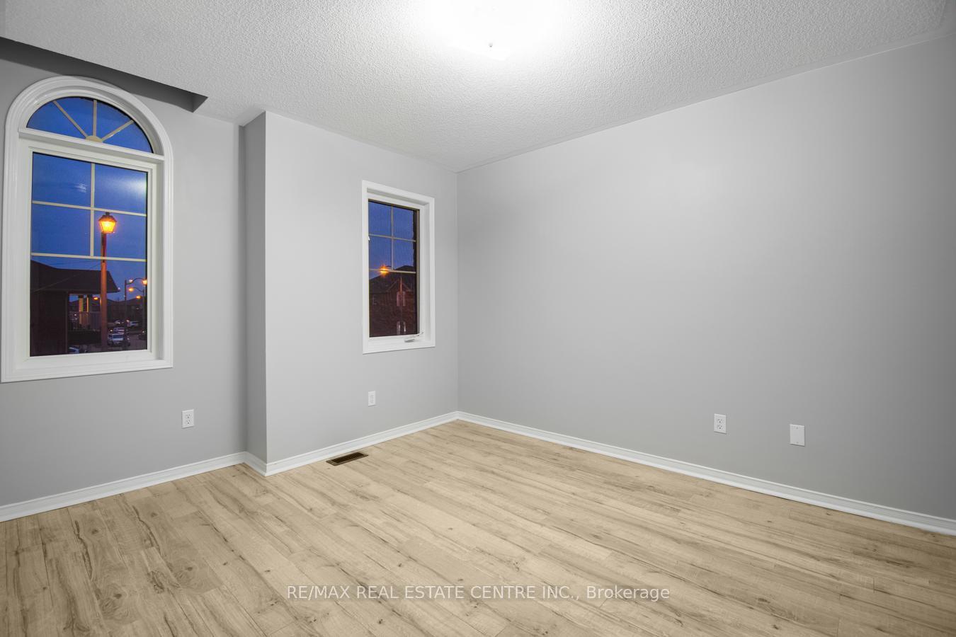 Photo 26 of 112 Commodore Drive, Brampton, Credit Valley — HOMEH