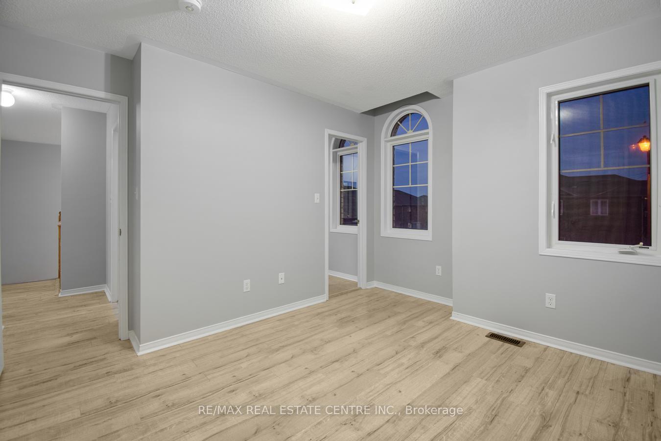 Photo 27 of 112 Commodore Drive, Brampton, Credit Valley — HOMEH