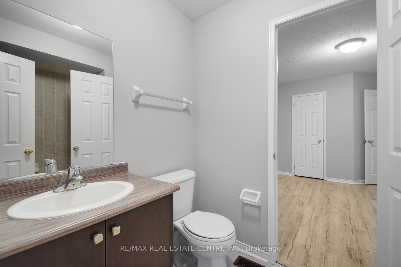 Photo 31 of 112 Commodore Drive, Brampton, Credit Valley — HOMEH