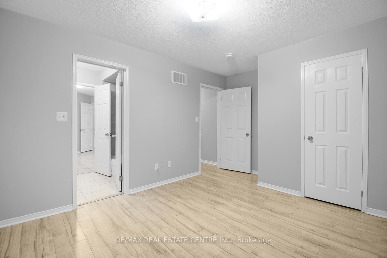Photo 33 of 112 Commodore Drive, Brampton, Credit Valley — HOMEH