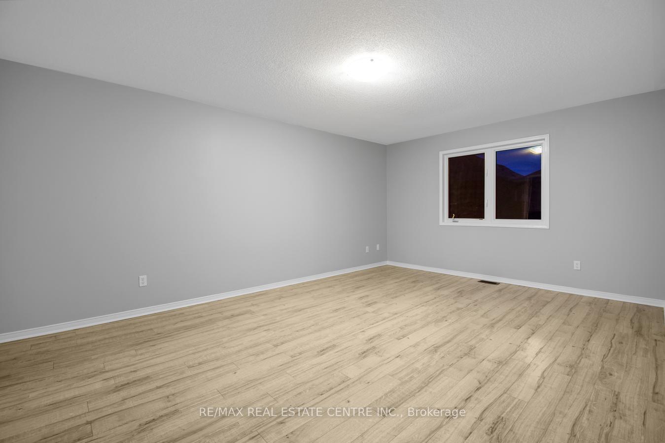 Photo 35 of 112 Commodore Drive, Brampton, Credit Valley — HOMEH
