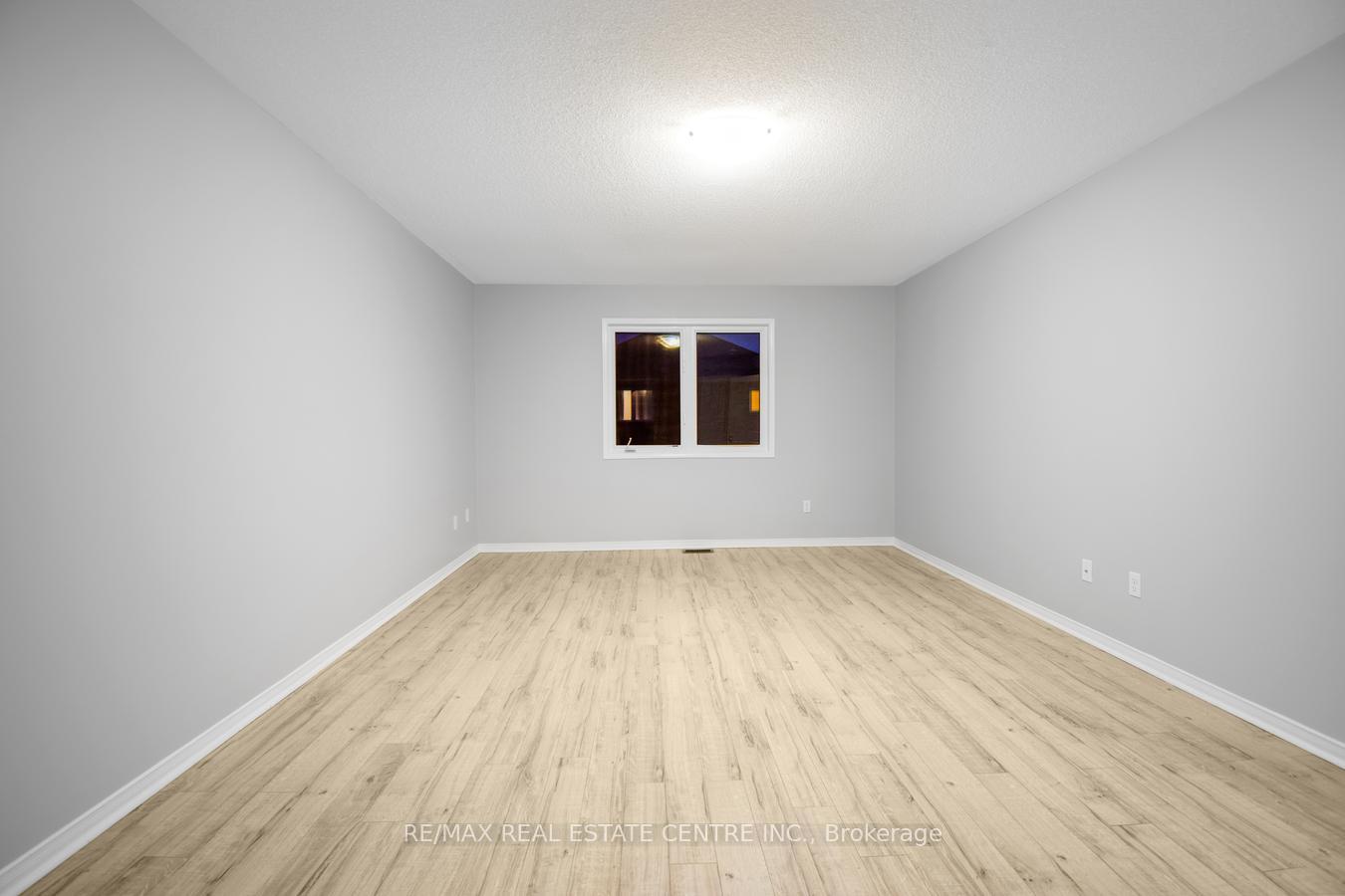 Photo 36 of 112 Commodore Drive, Brampton, Credit Valley — HOMEH