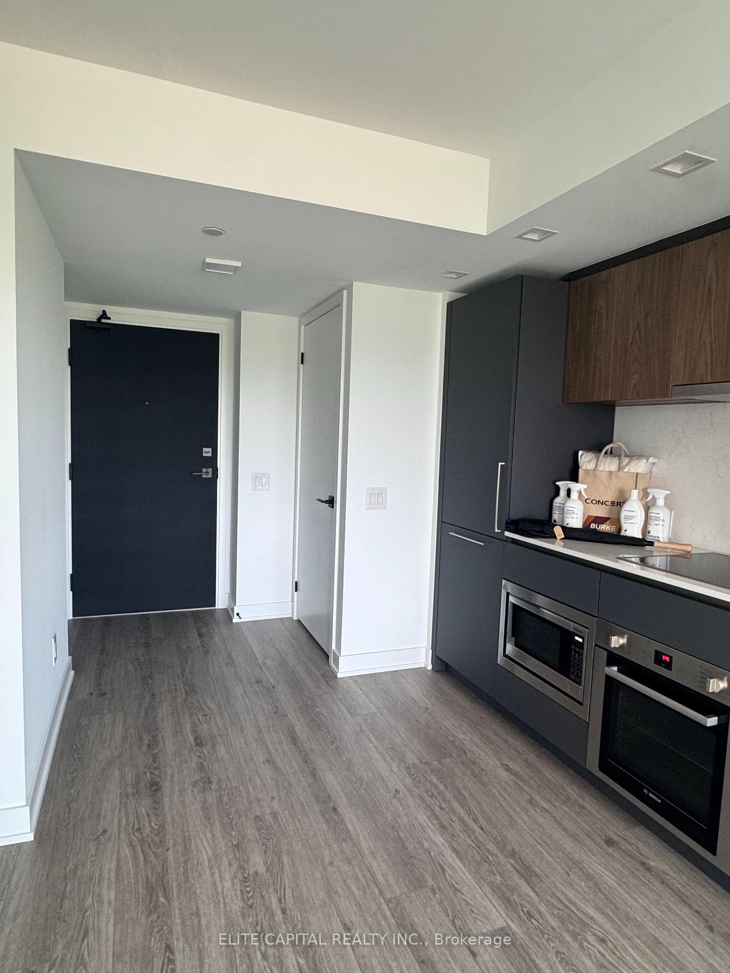 Photo 7 of Unit 1609, 609 Sherbourne Street, Toronto, North St. James Town — HOMEH