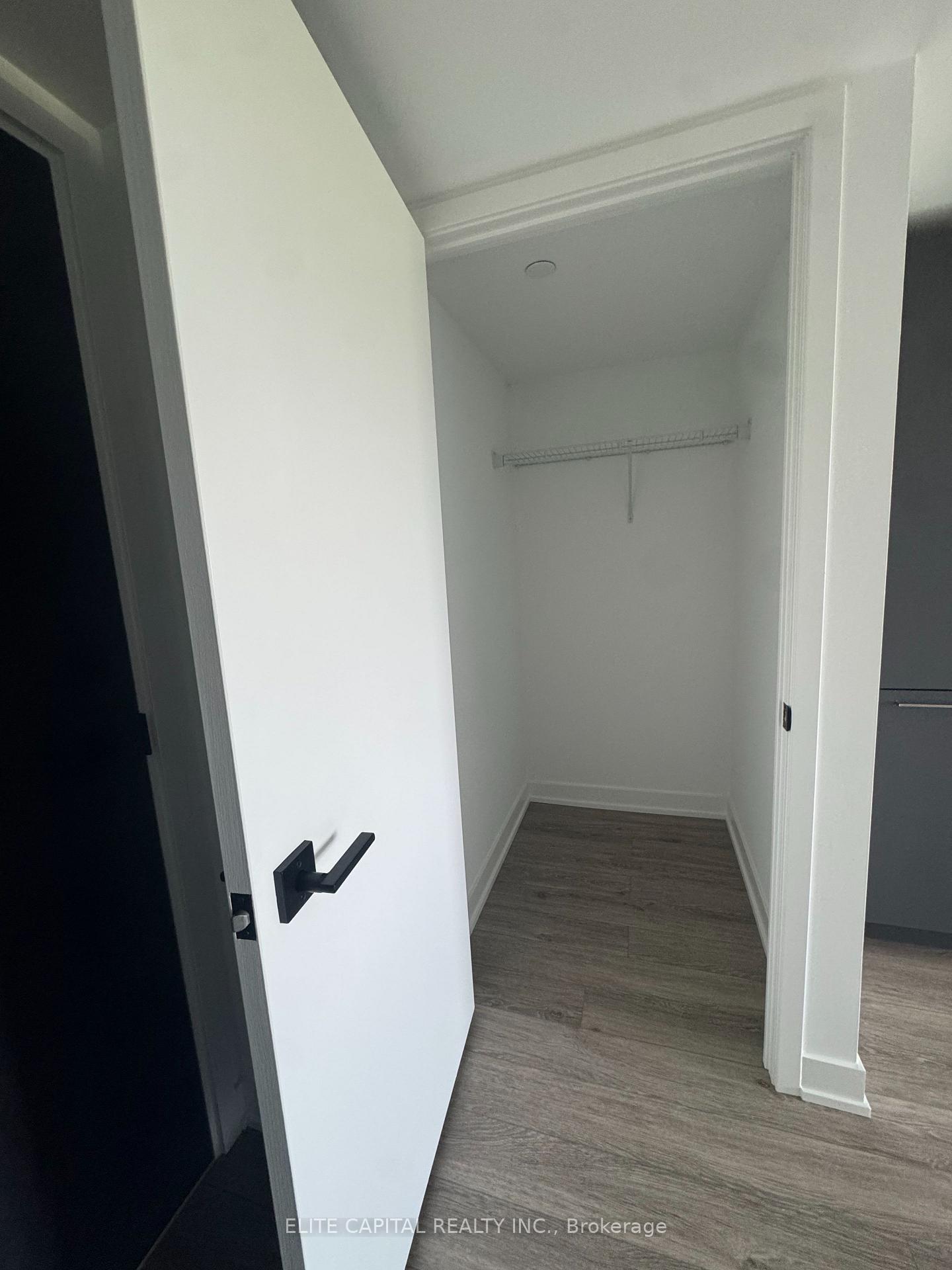 Photo 10 of Unit 1609, 609 Sherbourne Street, Toronto, North St. James Town — HOMEH