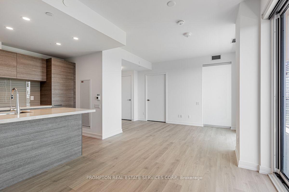 Photo 6 of Unit 4503, 3 Gloucester Street, Toronto, Church-Yonge Corridor — HOMEH