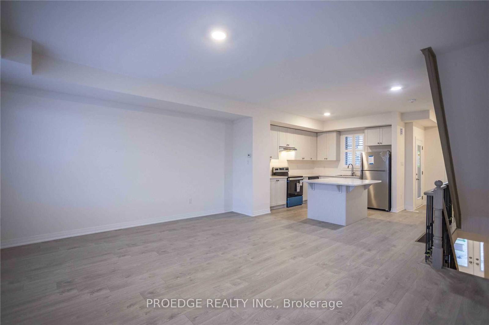 Photo 11 of 82 Ambereen Place, Clarington, Bowmanville — HOMEH