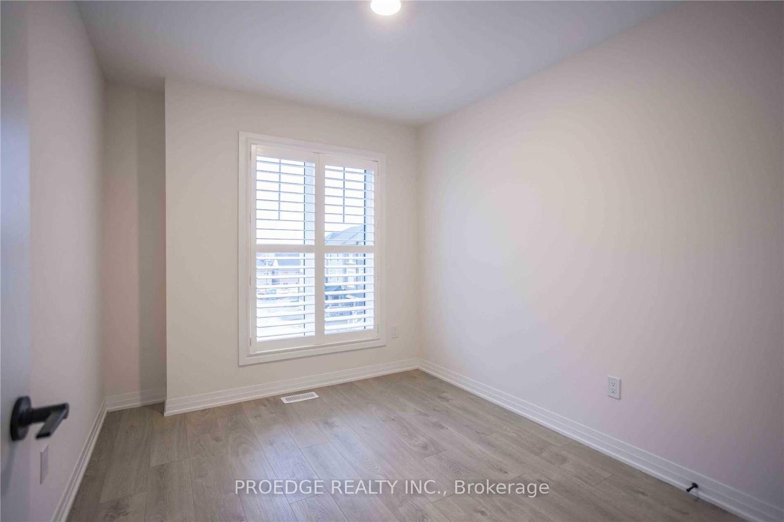 Photo 19 of 82 Ambereen Place, Clarington, Bowmanville — HOMEH