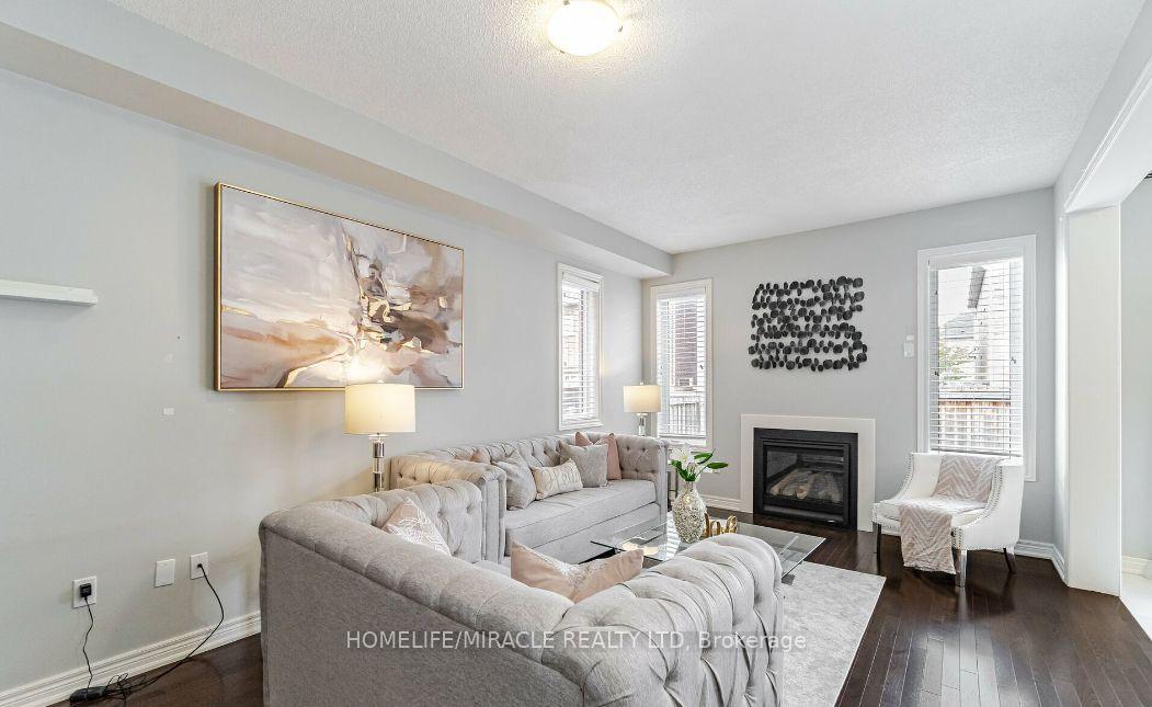 Photo 5 of 9 Humberstone Crescent, Brampton, Northwest Brampton — HOMEH