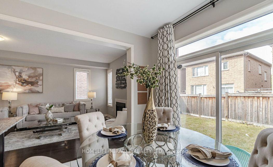 Photo 11 of 9 Humberstone Crescent, Brampton, Northwest Brampton — HOMEH