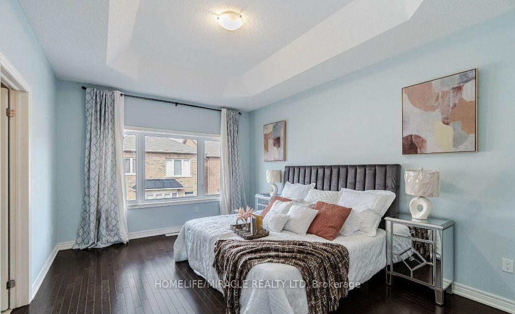 Photo 13 of 9 Humberstone Crescent, Brampton, Northwest Brampton — HOMEH