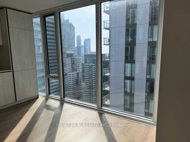 Photo 6 of Unit 3721, 28 Widmer Street, Toronto, Waterfront Communities — HOMEH