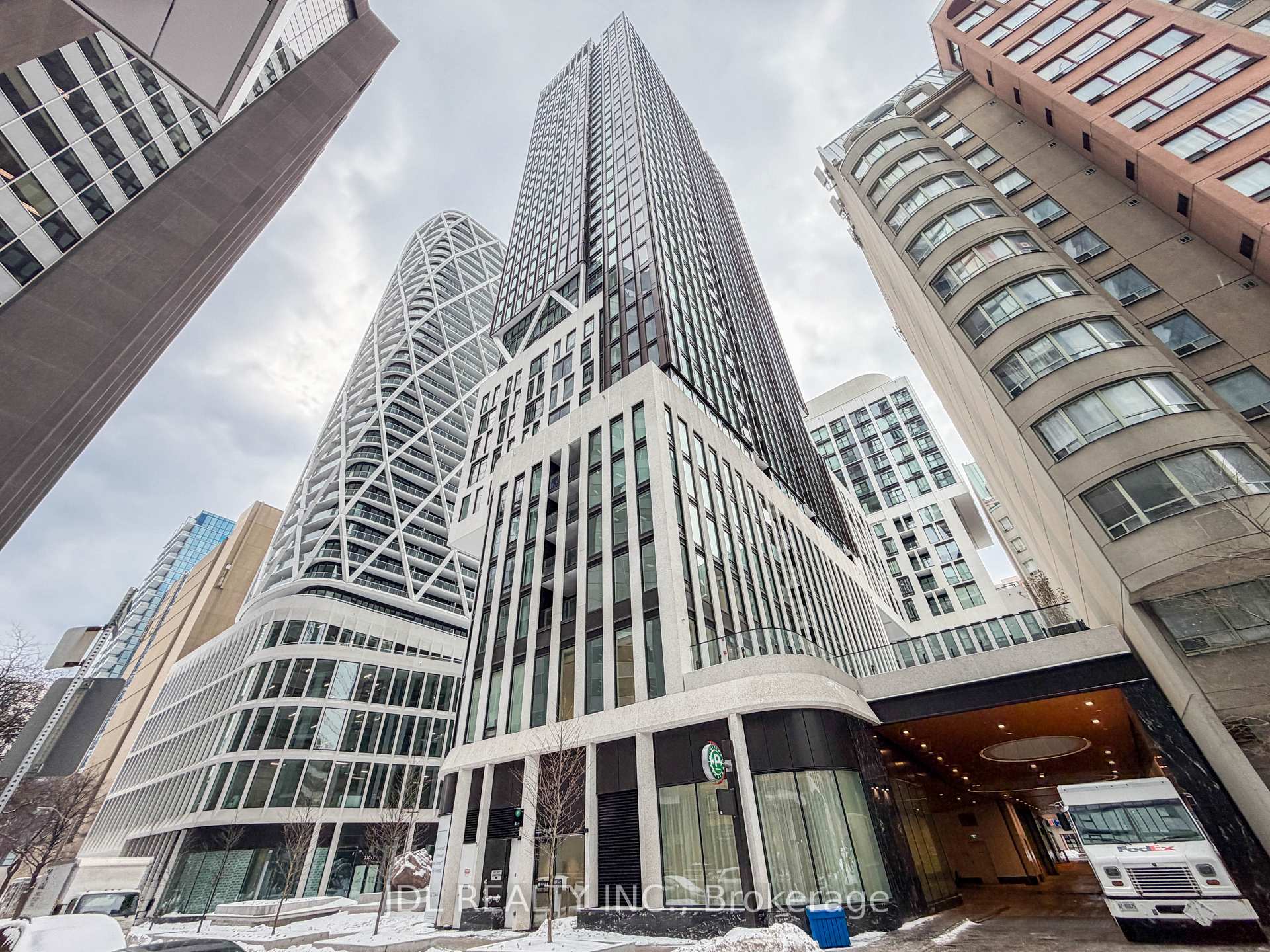 Front of Unit 3709, 238 Simcoe Street