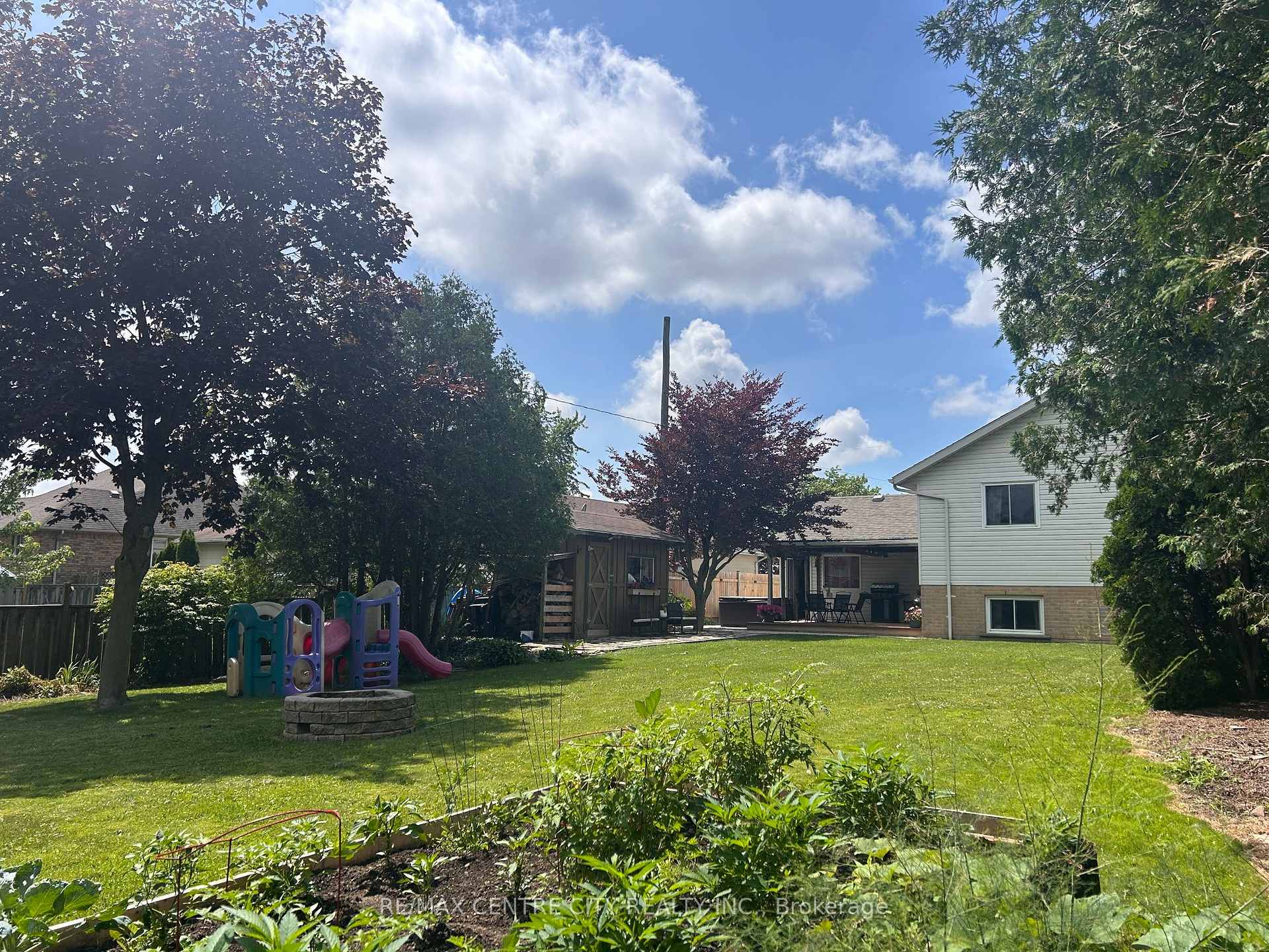 Photo 28 of 78 Chittim Road, Chatham-Kent, Blenheim — HOMEH