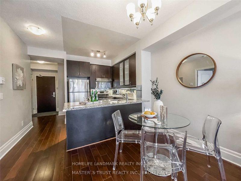 Photo 6 of Unit 511, 111 Upper Duke Crescent, Markham, Unionville — HOMEH