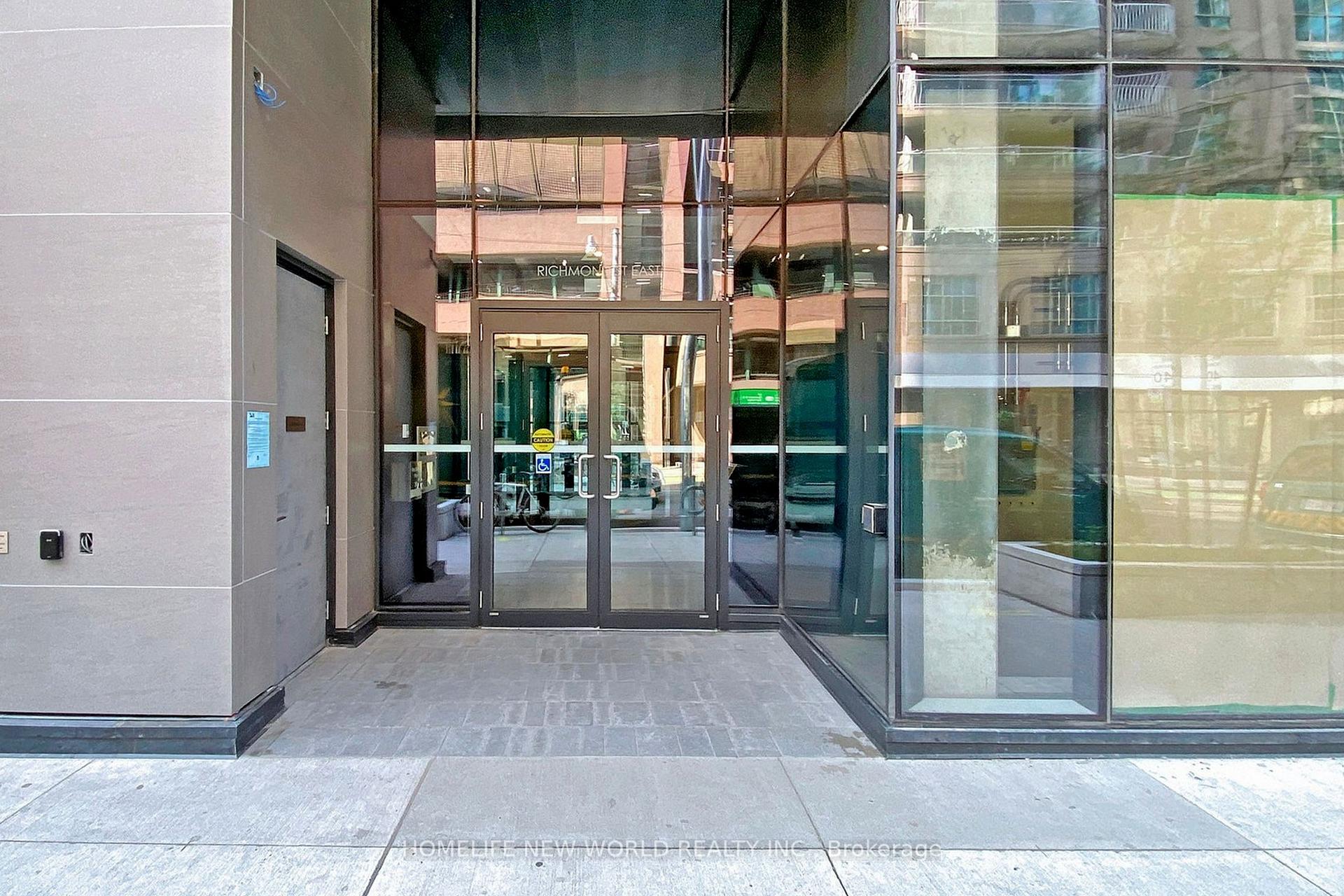 Photo 4 of Unit 320, 25 Richmond Street E, Toronto, Church-Yonge Corridor — HOMEH