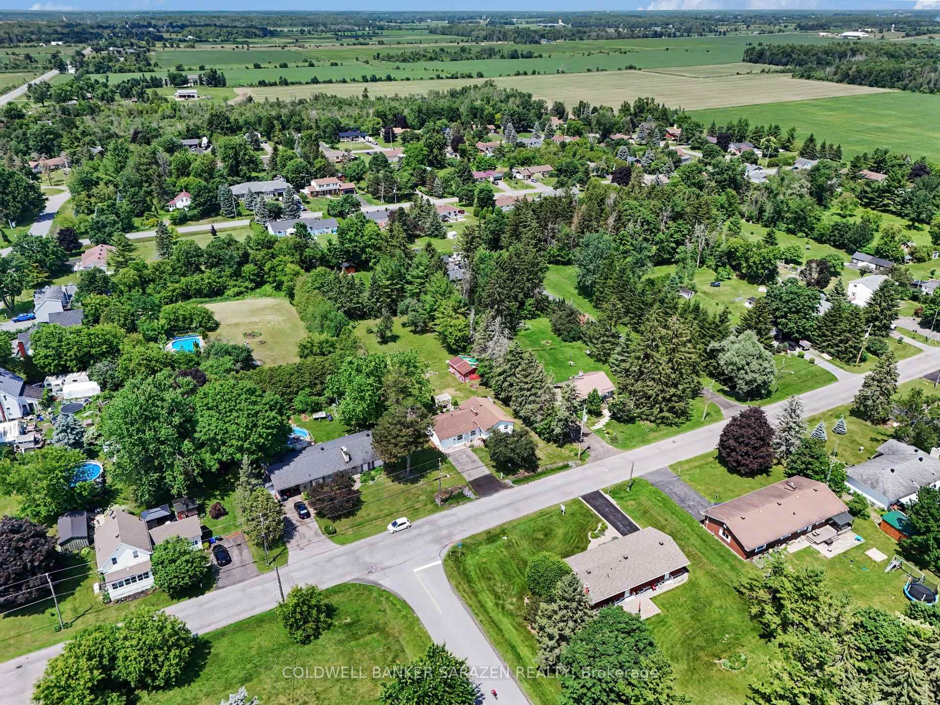Photo 3 of 7865 Lawrence Street, Ottawa, Vernon — HOMEH