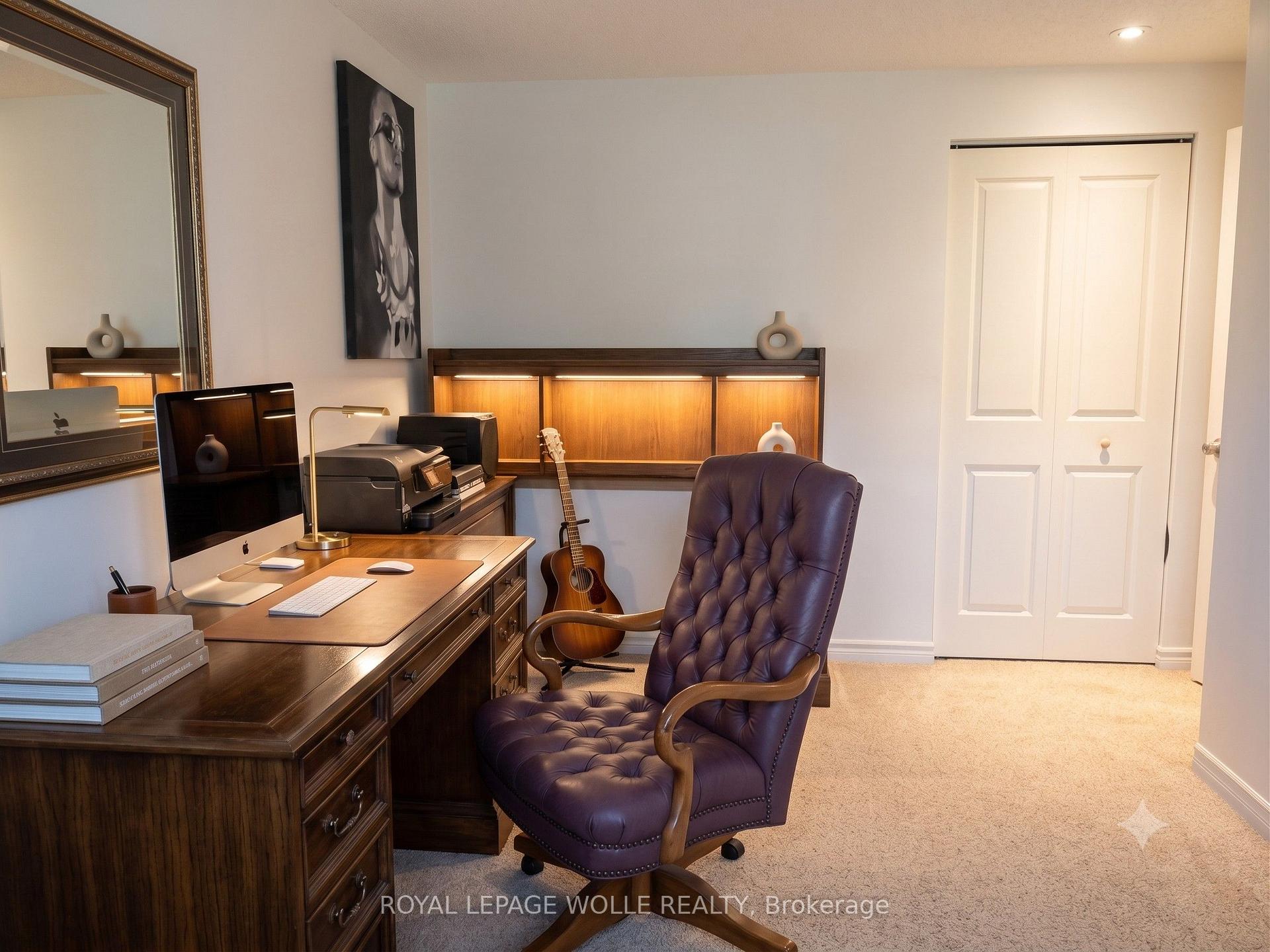 Photo 3 of Unit 14, 279 Sandowne Drive, Waterloo, Huron Park — HOMEH