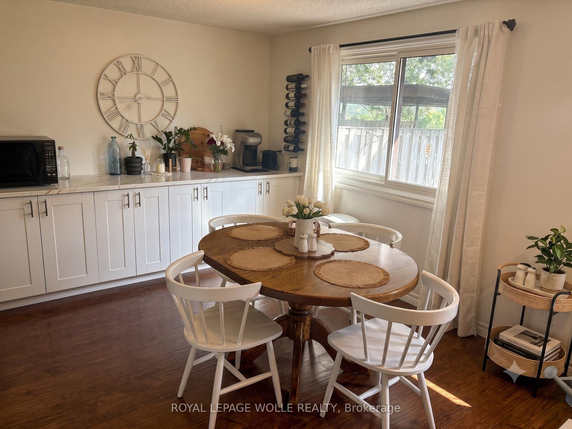 Photo 9 of Unit 14, 279 Sandowne Drive, Waterloo, Huron Park — HOMEH