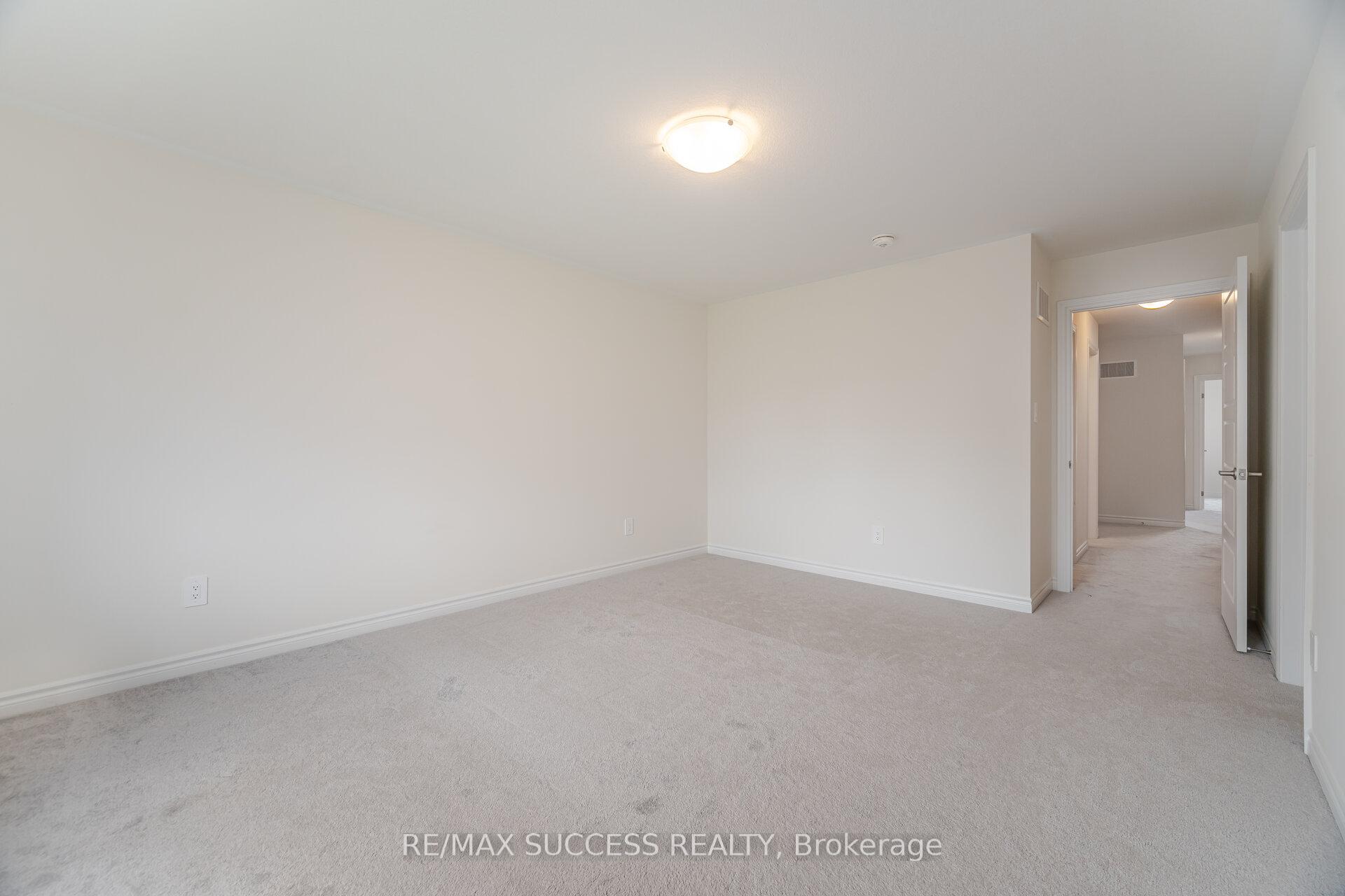 Photo 22 of 32 George Brier Drive W, Brant, Paris — HOMEH