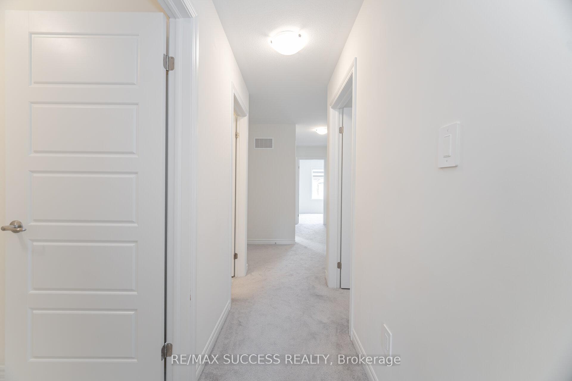 Photo 27 of 32 George Brier Drive W, Brant, Paris — HOMEH