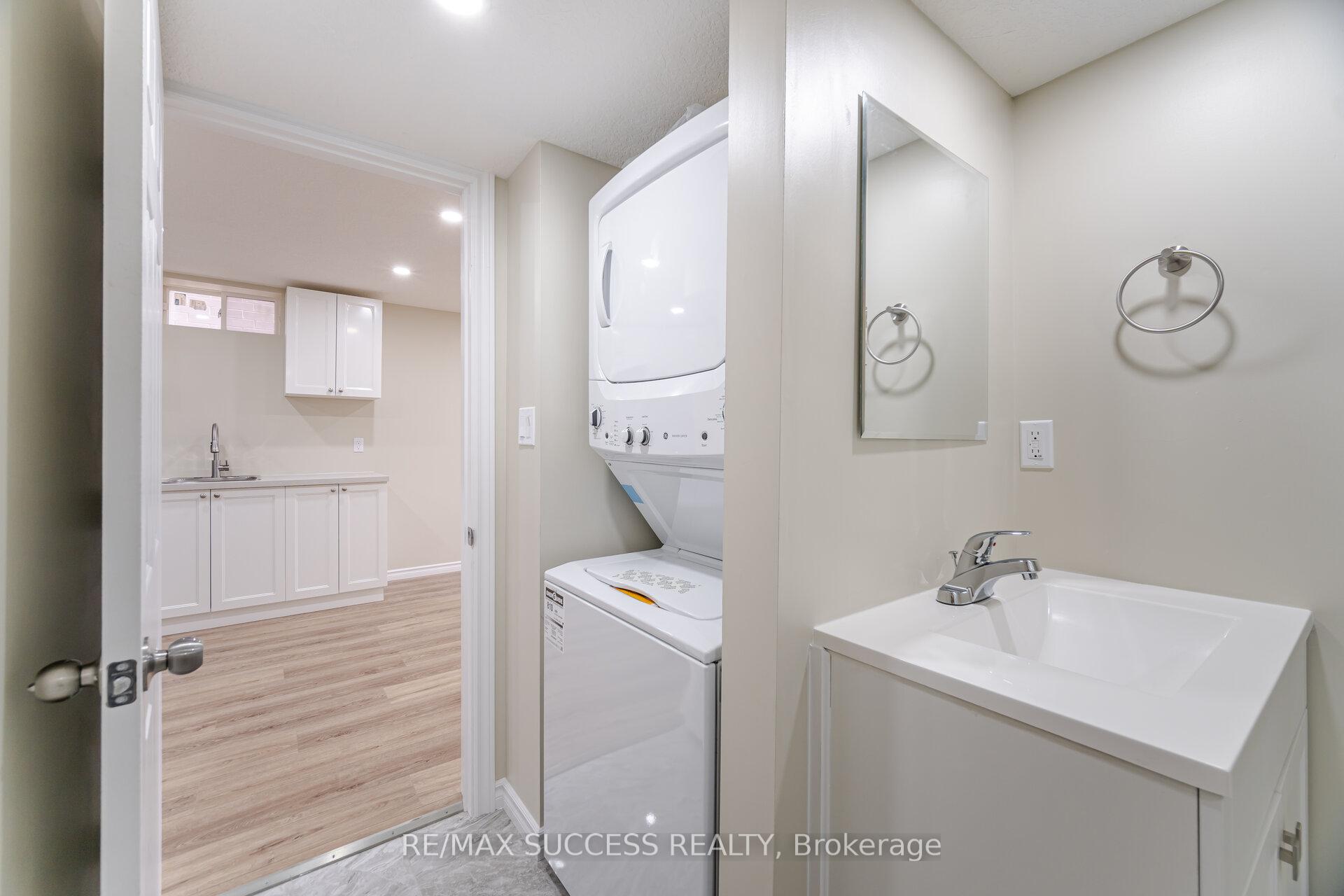 Photo 47 of 32 George Brier Drive W, Brant, Paris — HOMEH