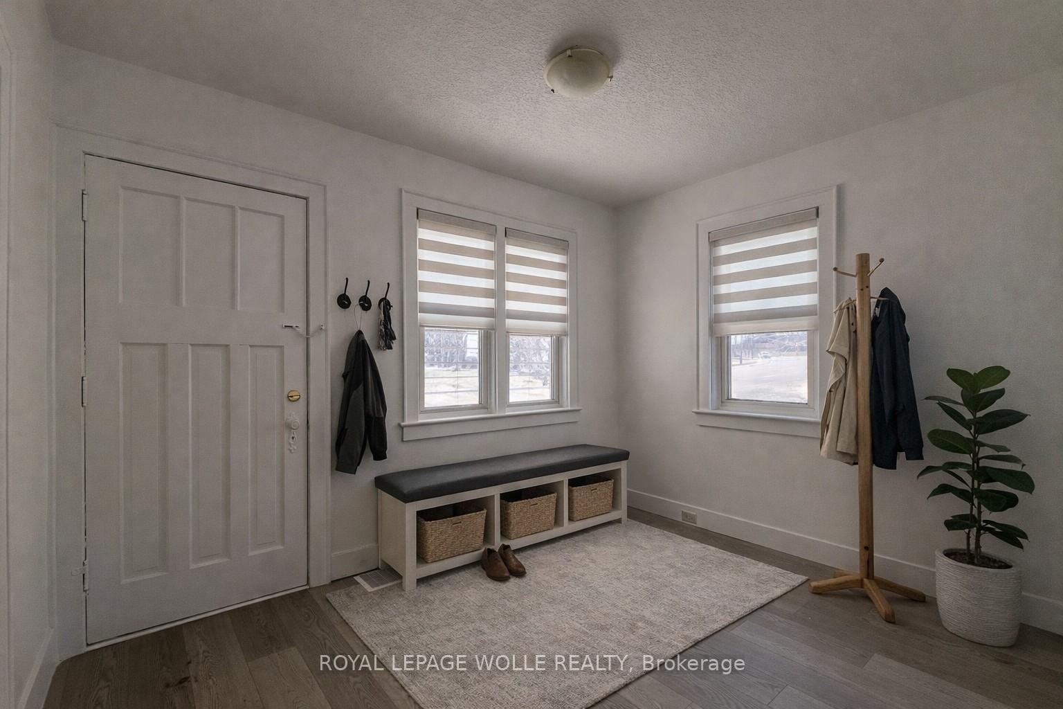 Photo 3 of Unit UPPER, 480 Ottawa Street S, Waterloo — HOMEH