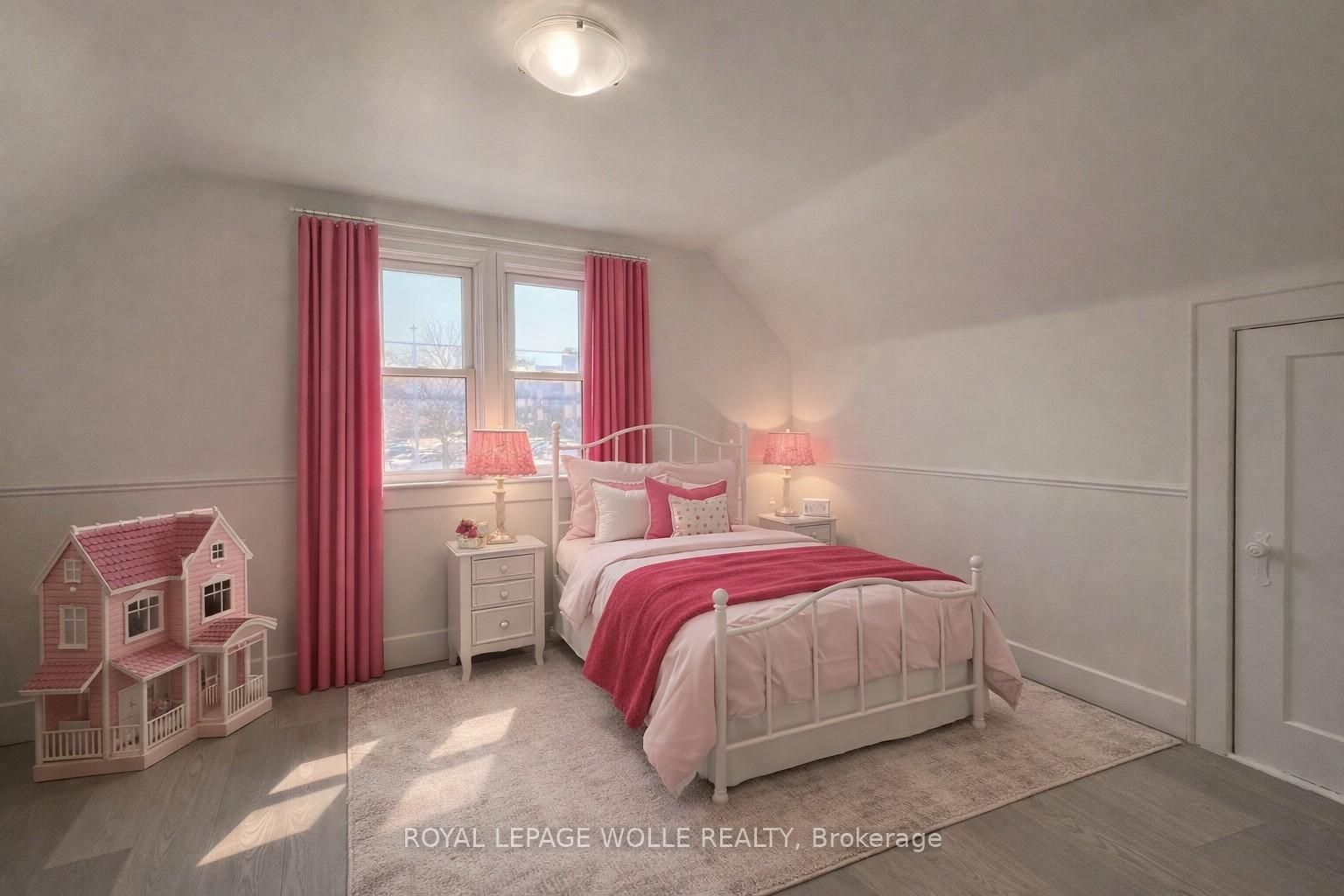 Photo 9 of Unit UPPER, 480 Ottawa Street S, Waterloo — HOMEH