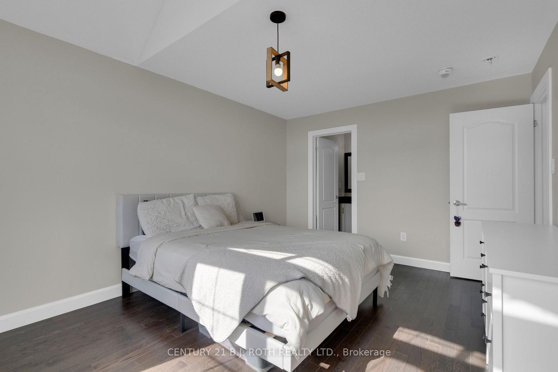 Photo 25 of 2048 Allison Street, Innisfil, Alcona — HOMEH