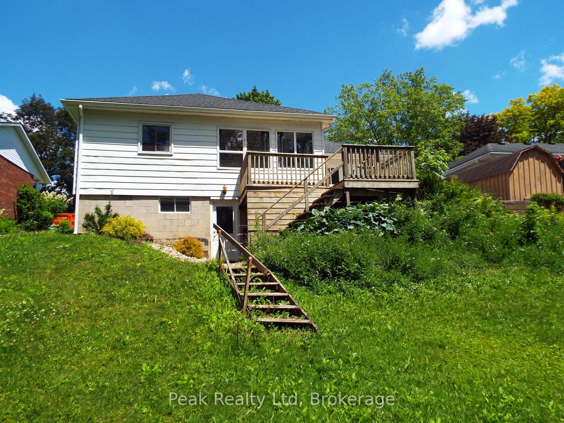 Photo 6 of 166 Diagonal Road, North Huron, Wingham — HOMEH