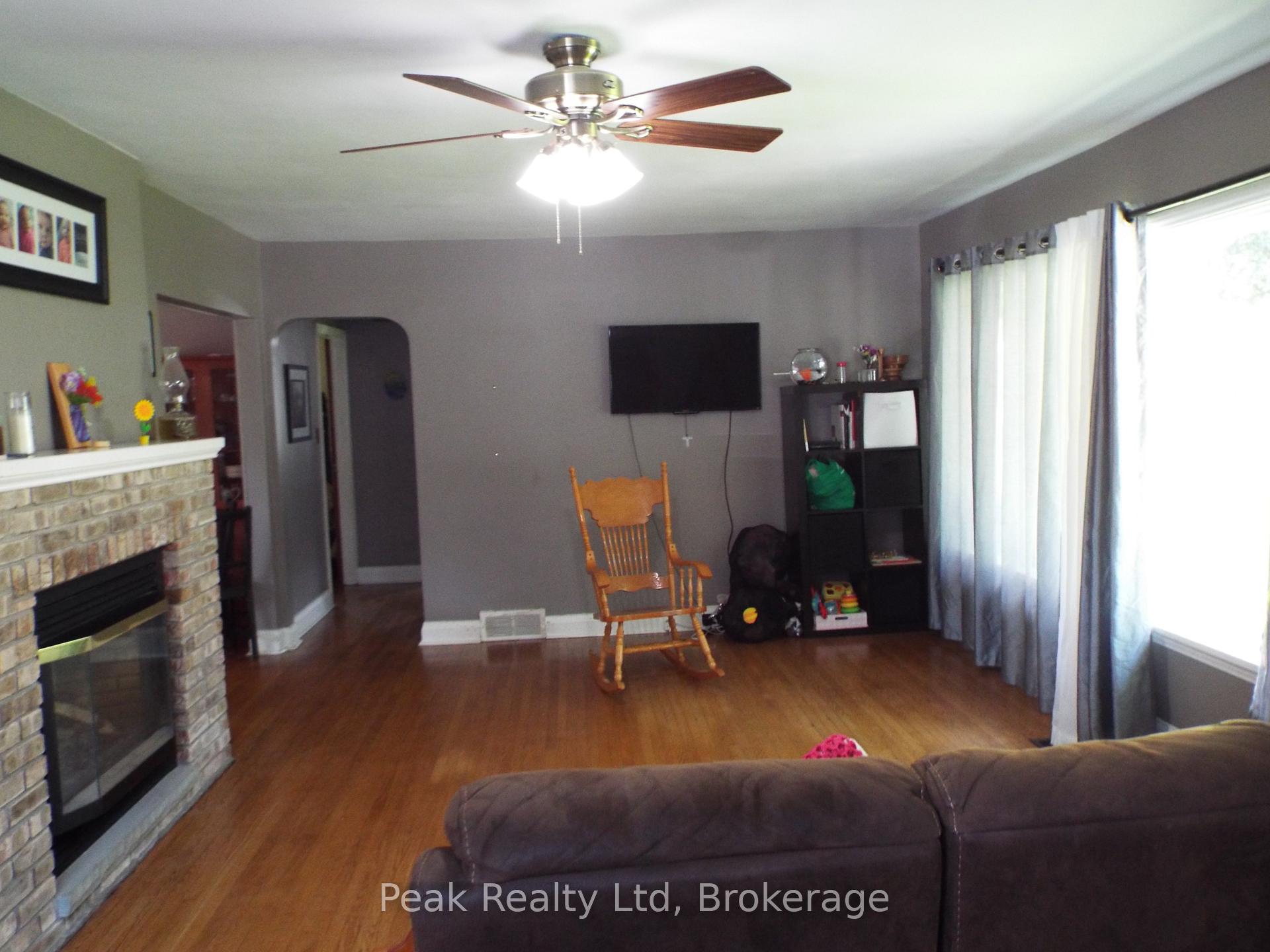 Photo 8 of 166 Diagonal Road, North Huron, Wingham — HOMEH