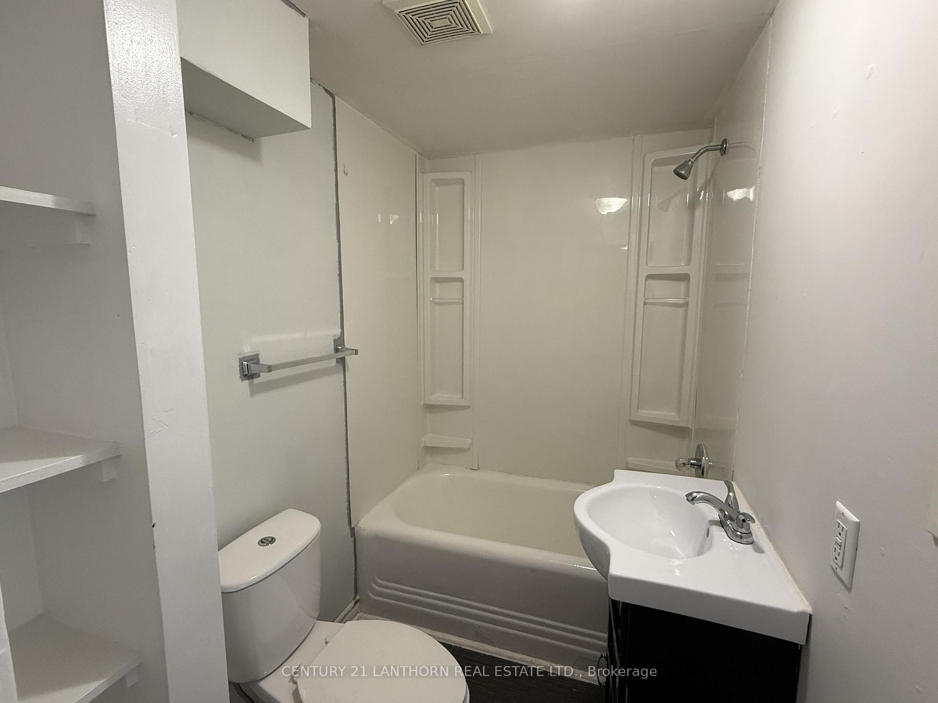 Photo 10 of Unit 4, 47 King Street, Prince Edward County, Picton Ward — HOMEH