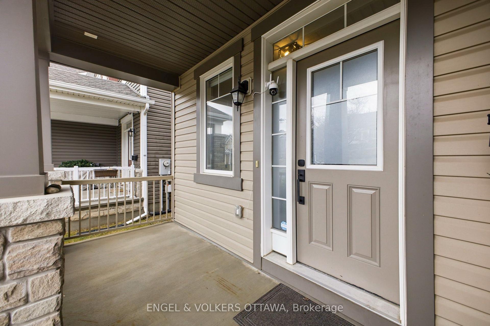 Photo 2 of 139 Switch Grass Crescent, Ottawa, Barrhaven - Half Moon Bay — HOMEH