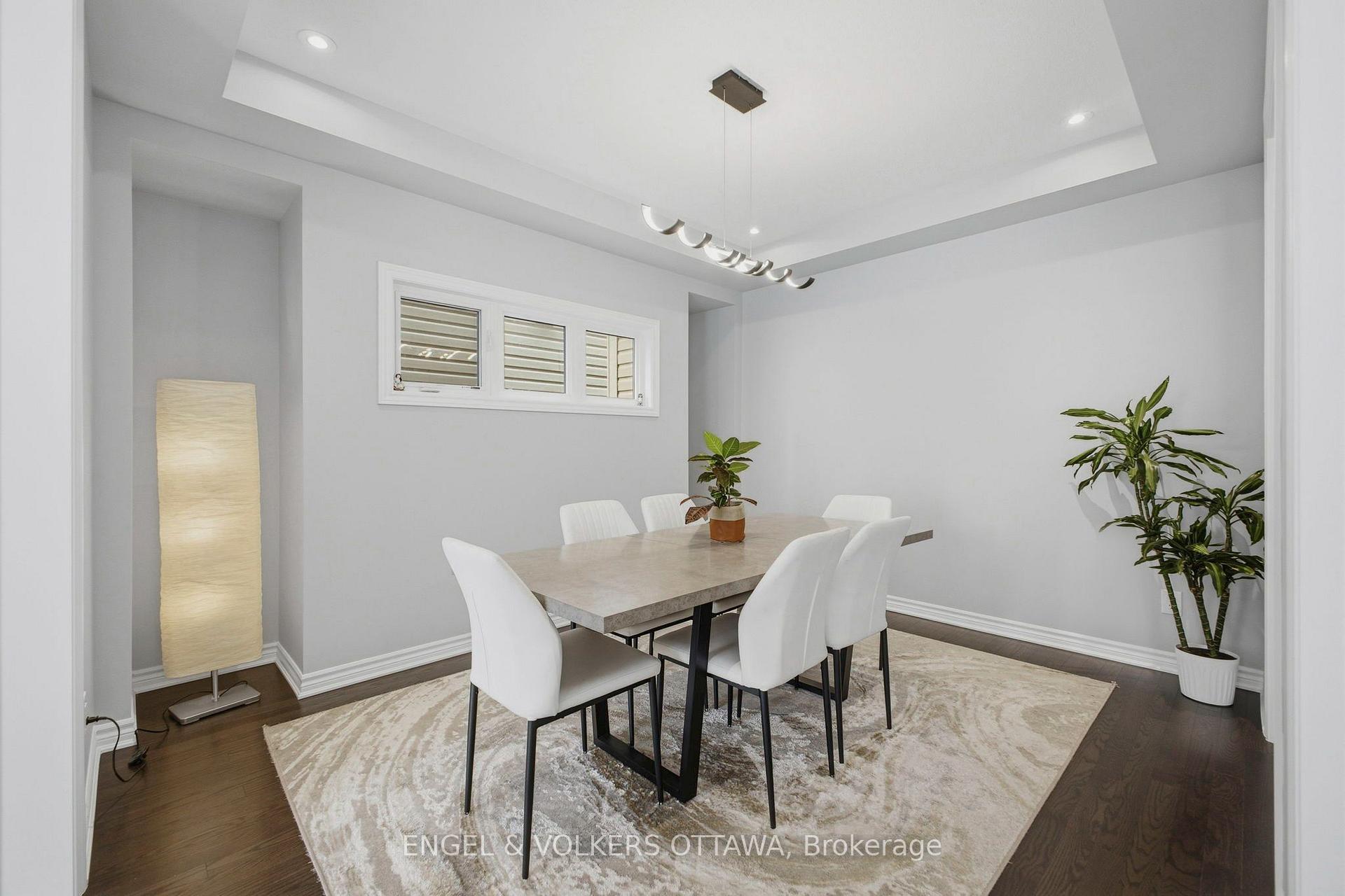 Photo 13 of 139 Switch Grass Crescent, Ottawa, Barrhaven - Half Moon Bay — HOMEH