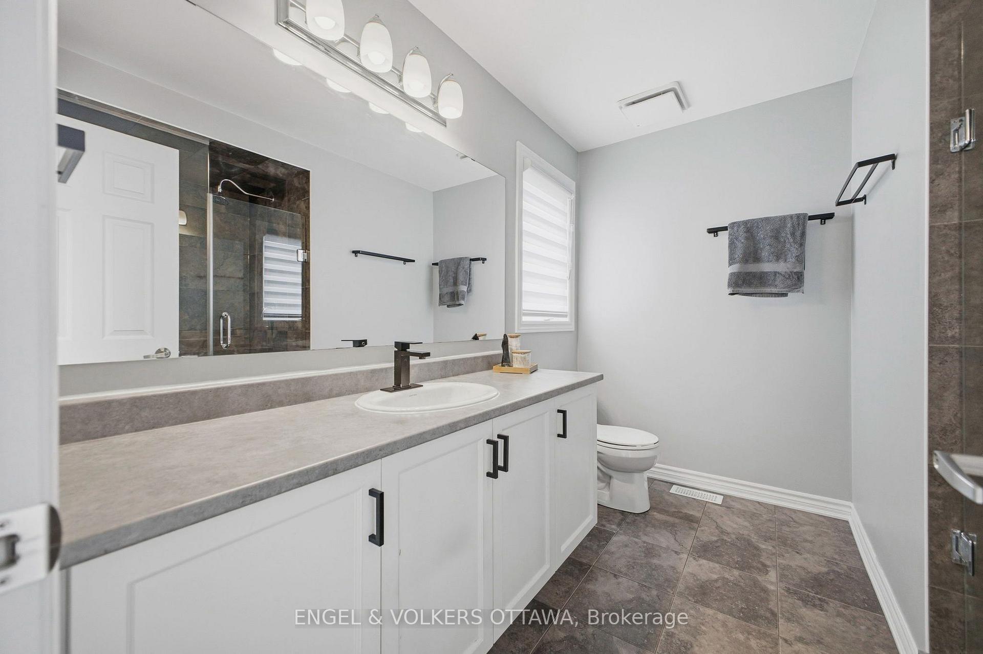 Photo 20 of 139 Switch Grass Crescent, Ottawa, Barrhaven - Half Moon Bay — HOMEH