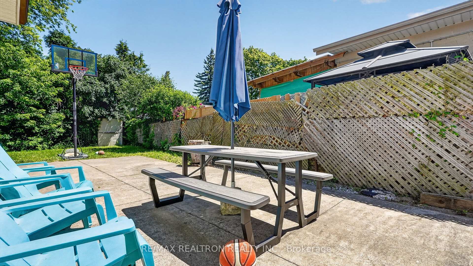 Photo 39 of 8 Bonnechere Crescent, Scarborough, Bendale — HOMEH
