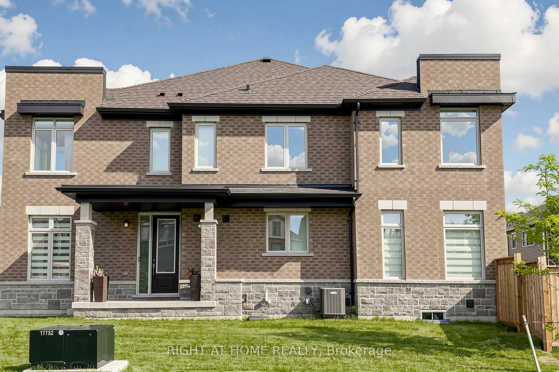 Photo 5 of 2046 Cameron Lott Crescent, Oshawa, Kedron — HOMEH