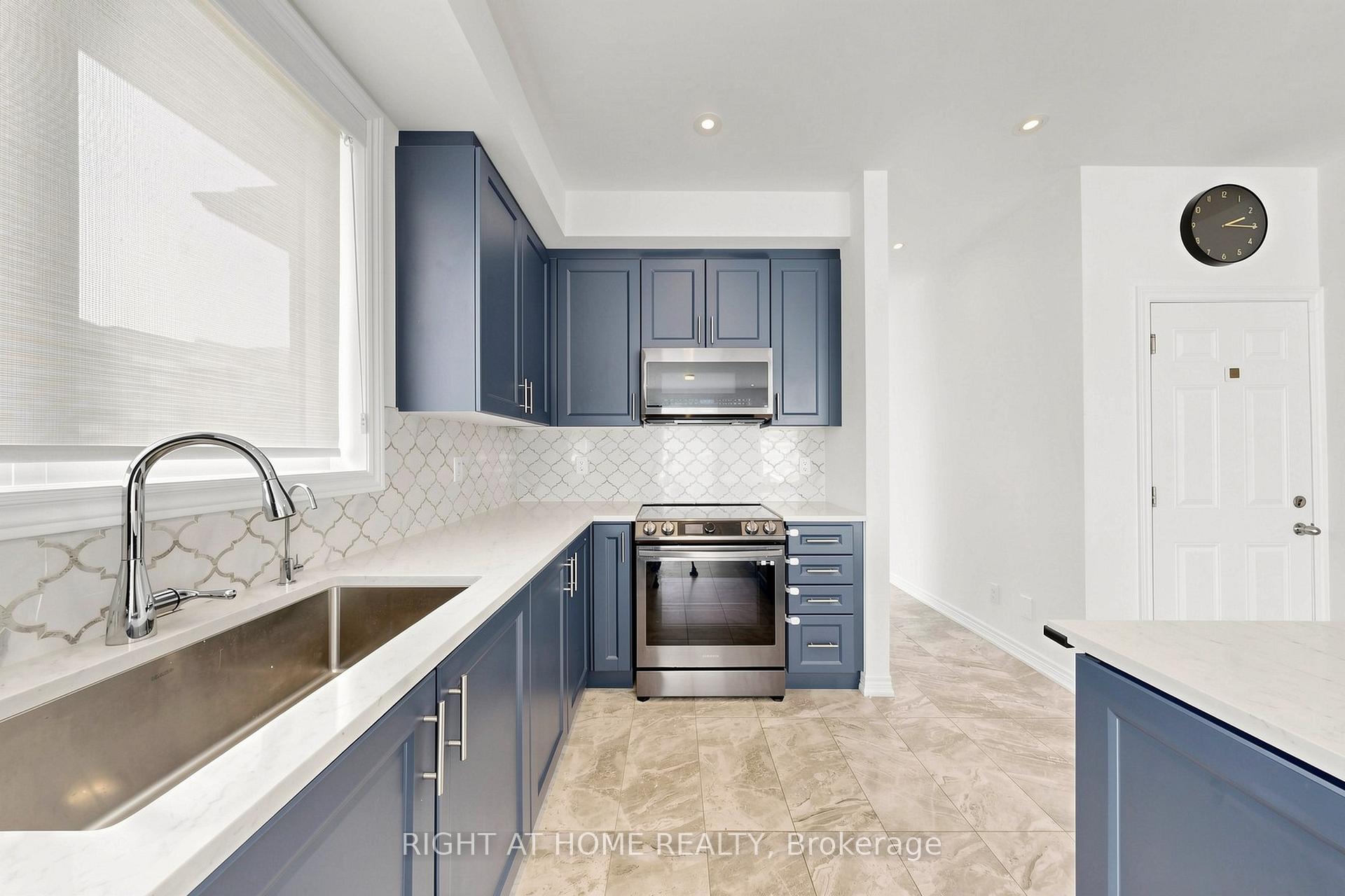 Photo 11 of 2046 Cameron Lott Crescent, Oshawa, Kedron — HOMEH
