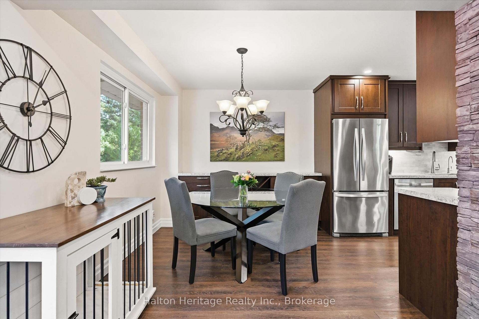 Photo 8 of Unit 8, 459 Woodview Road, Burlington, Roseland — HOMEH