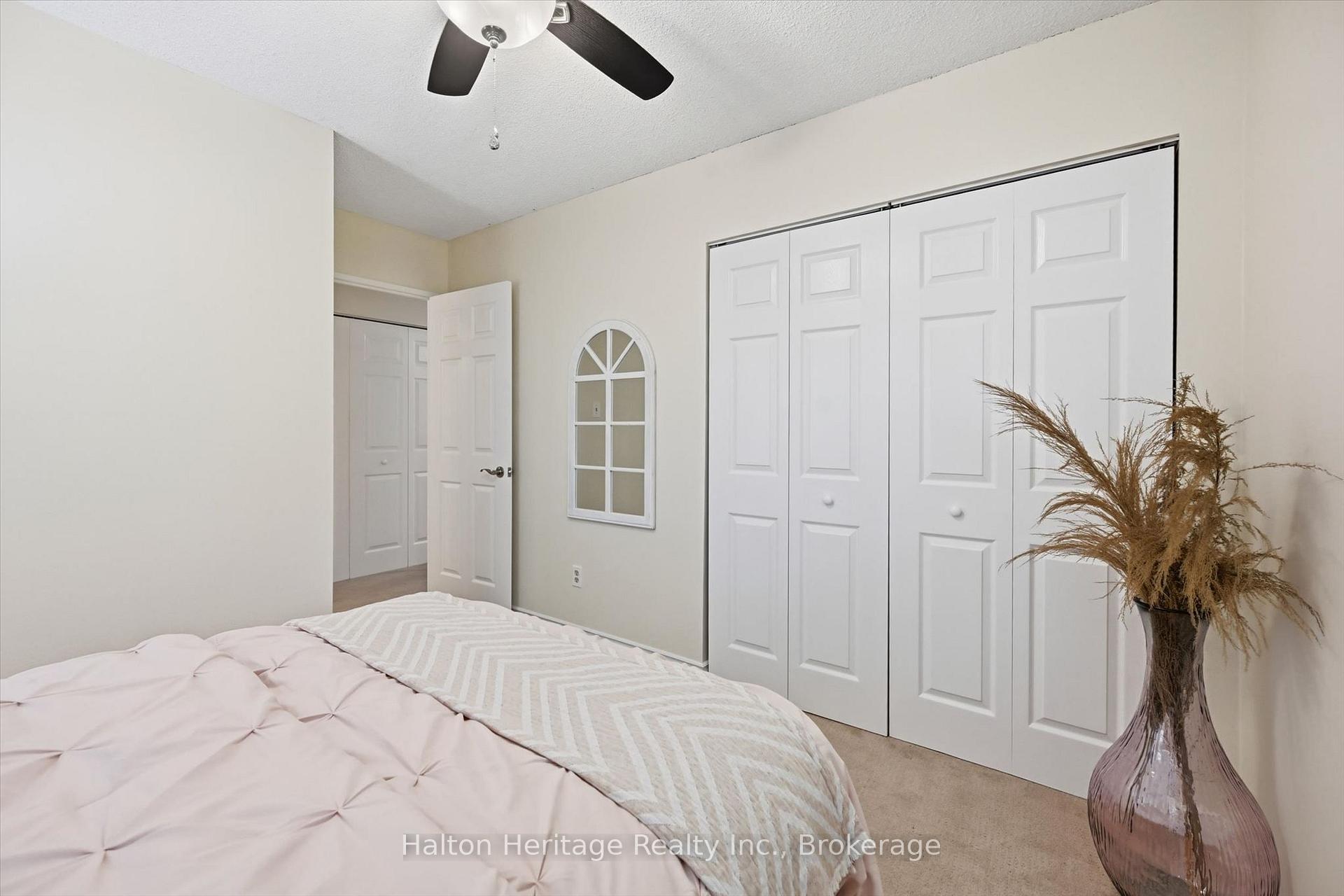 Photo 22 of Unit 8, 459 Woodview Road, Burlington, Roseland — HOMEH