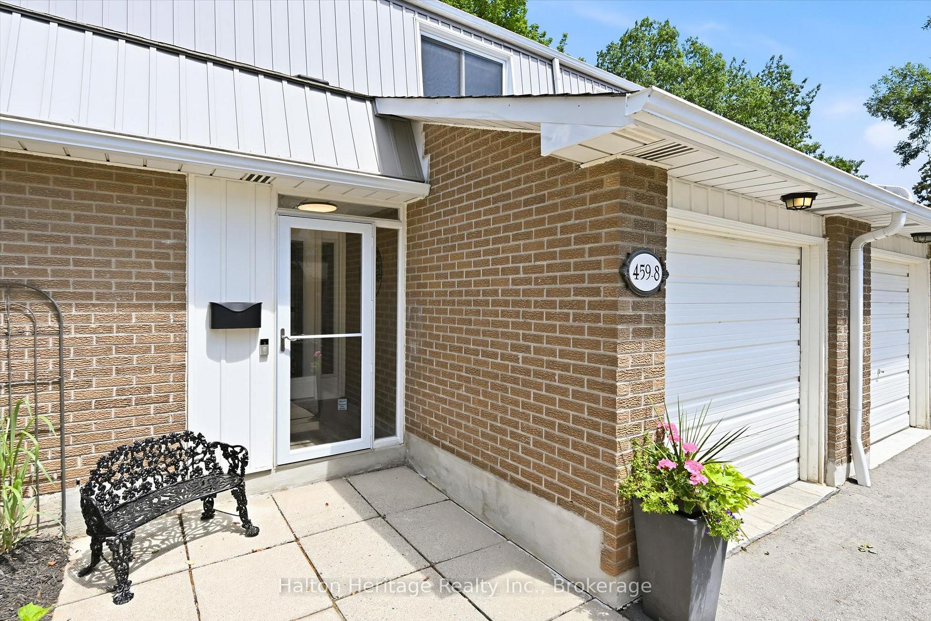 Photo 38 of Unit 8, 459 Woodview Road, Burlington, Roseland — HOMEH