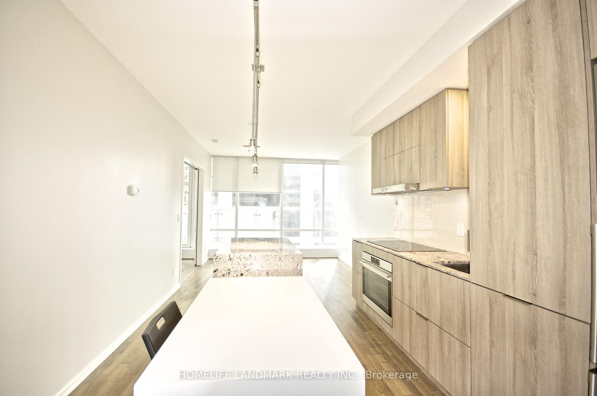 Photo 5 of Unit 809, 1 Bloor Street E, Toronto, Church-Yonge Corridor — HOMEH