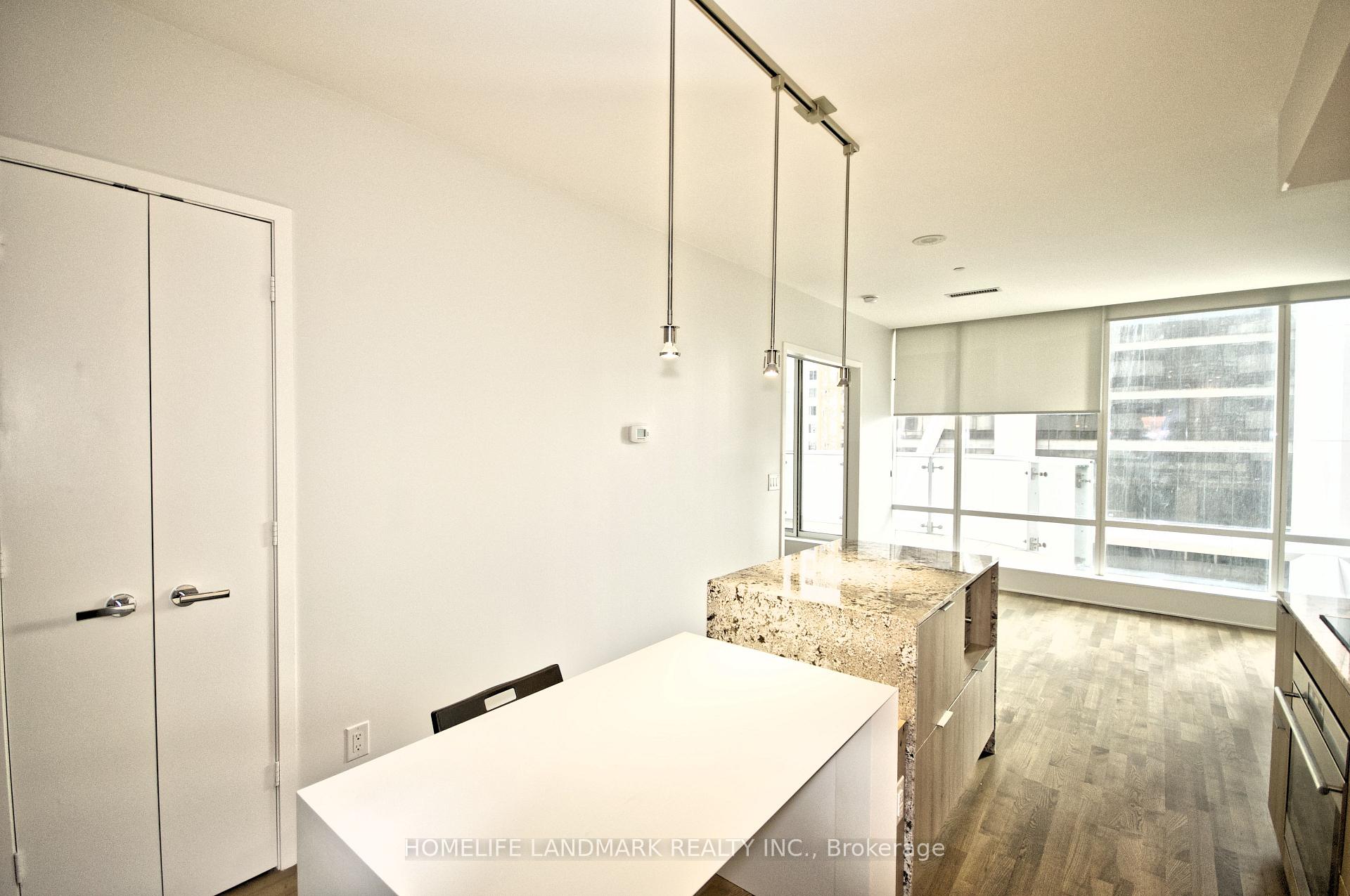 Photo 7 of Unit 809, 1 Bloor Street E, Toronto, Church-Yonge Corridor — HOMEH