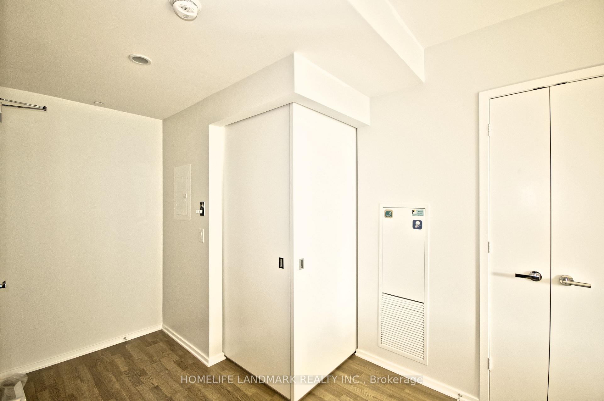 Photo 17 of Unit 809, 1 Bloor Street E, Toronto, Church-Yonge Corridor — HOMEH