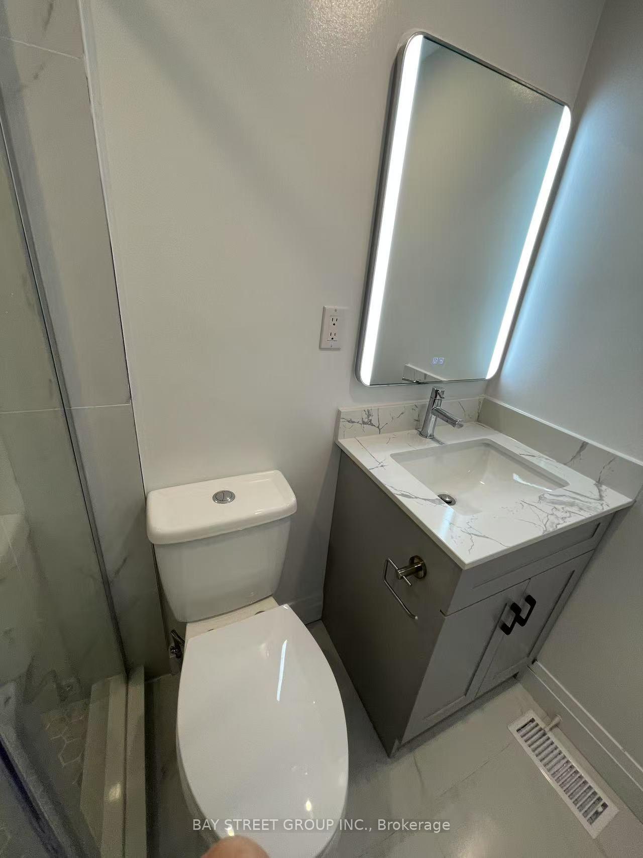 Photo 8 of Unit Upper, 63 Lesgay Crescent, North York, Don Valley Village — HOMEH