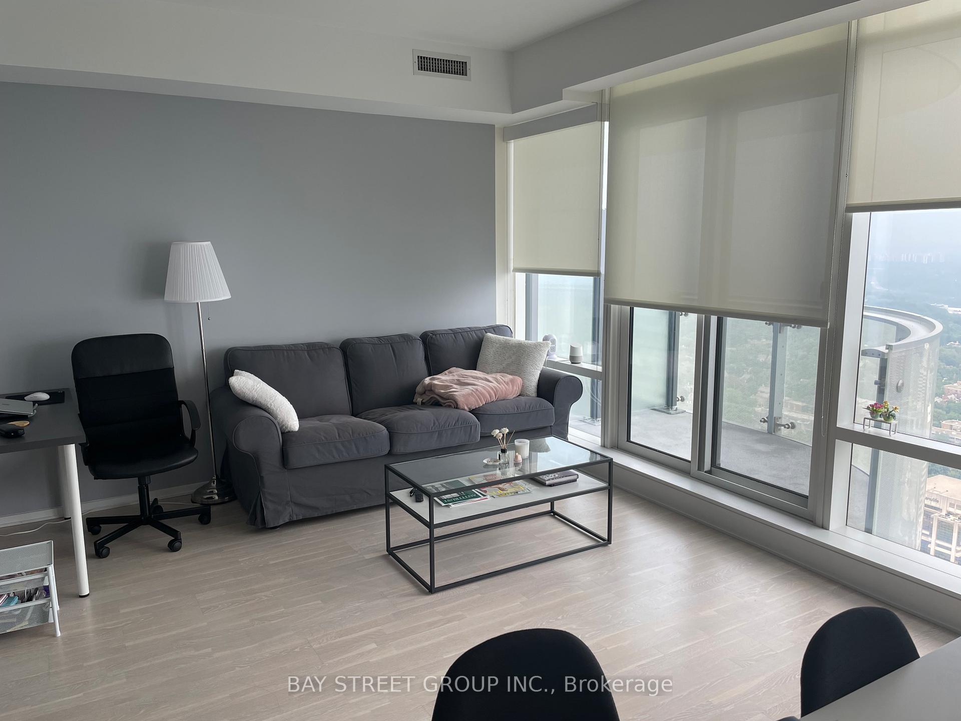 Photo 2 of Unit 5203, 1 Bloor Street E, Toronto, Church-Yonge Corridor — HOMEH