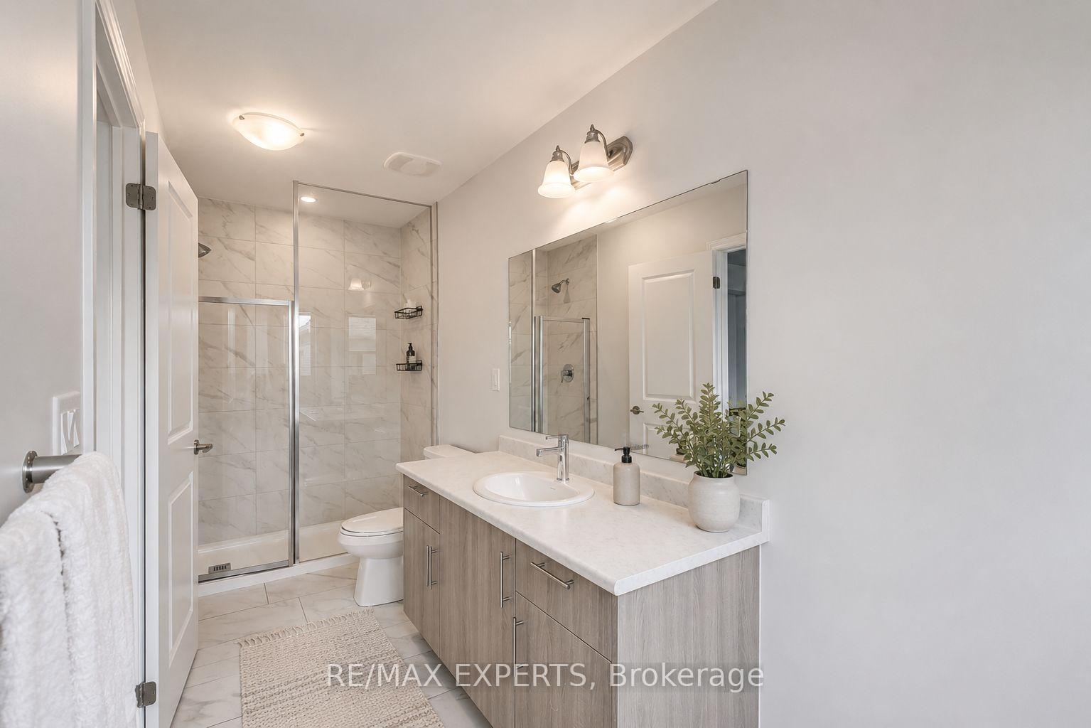 Photo 8 of 162 Shepherd Drive, Barrie, Rural Barrie Southeast — HOMEH